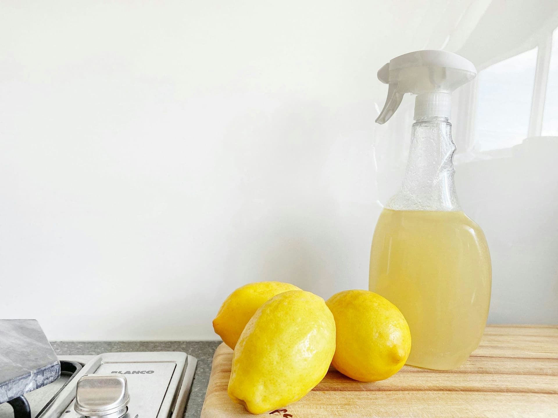 Succo di limone prodotto per la casa